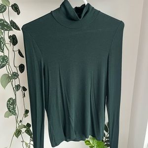Wilfred Only Turtleneck in Green from aritiza 💚